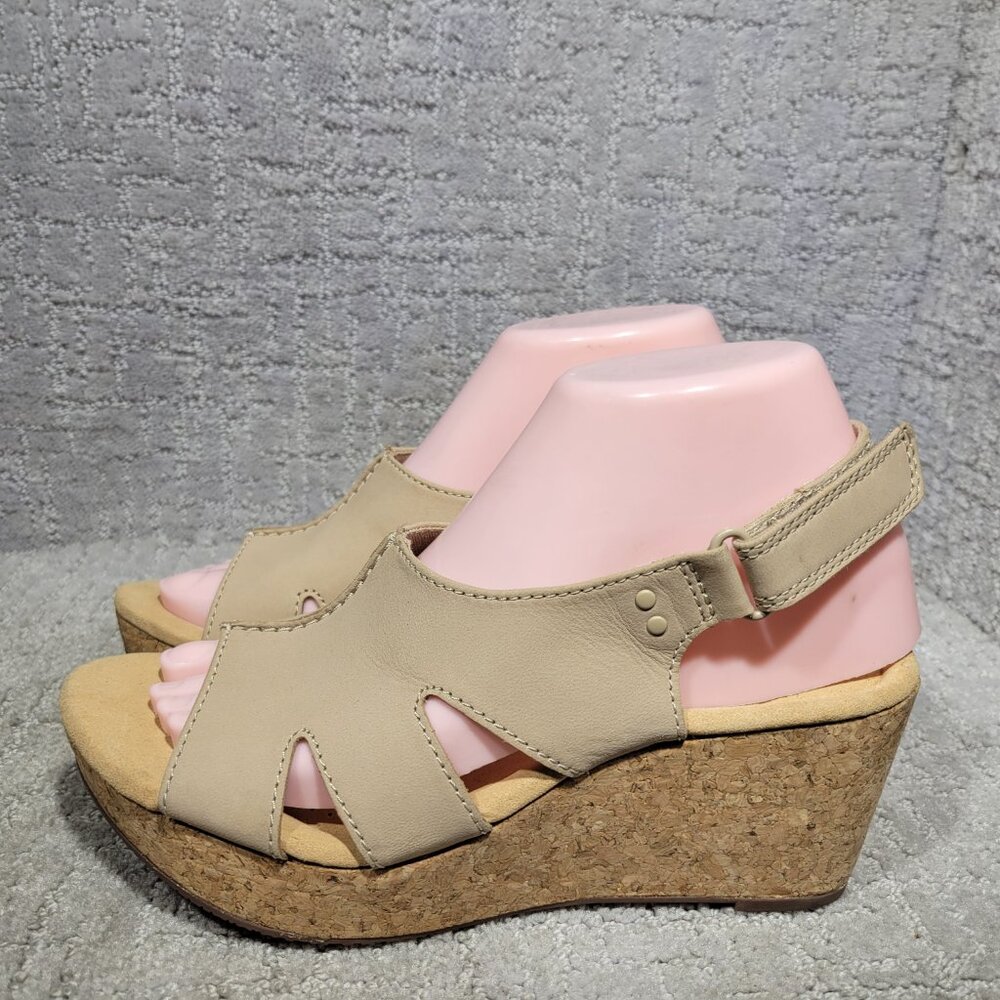Clarks Annadel Bari Sand Leather Nubuck Wedge Sandals Womens Size 8.5,10,11 NEW - Picture 8 of 15